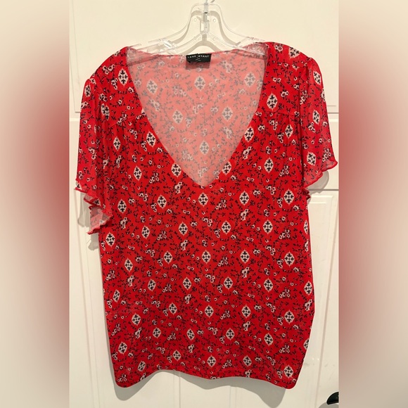 Cynthia Rowley Tops - Lane Bryant 18/20 Red Patterned V-Neck Blouse